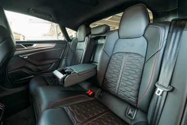 White Audi RS7 for rent in Dubai 3