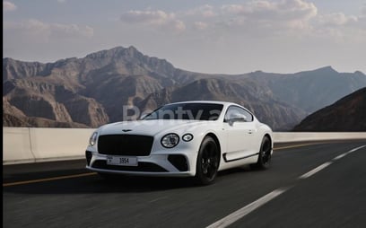 Blanc Bentley Continental GT en location à Abu-Dhabi