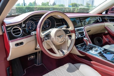 أبيض Bentley Flying Spur للإيجار في Abu-Dhabi 3