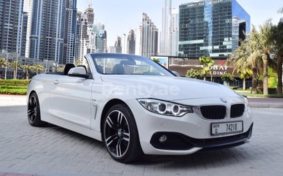 White BMW 420i Cabrio for rent in Abu-Dhabi