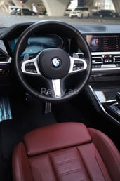 أبيض BMW 430i cabrio للإيجار في Dubai 3