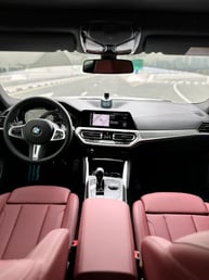 Белый BMW 420i в аренду в Abu-Dhabi 4