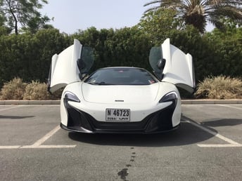 أبيض McLaren 650S Spider للإيجار في Dubai 2