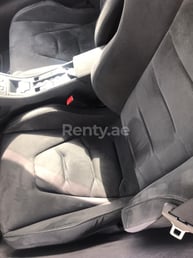 White McLaren 650S Spider for rent in Abu-Dhabi 10