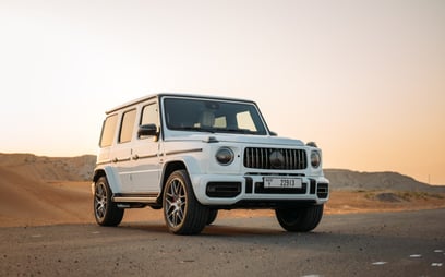 Blanc Mercedes G63 AMG en location à Dubai