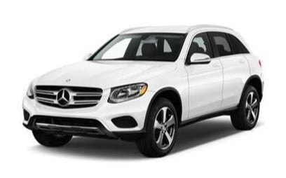 أبيض Mercedes GLC للإيجار في Dubai