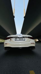 Blanco Mercedes S500 New Shape en alquiler en Abu-Dhabi 4