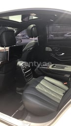 White Mercedes S560 for rent in Dubai 1