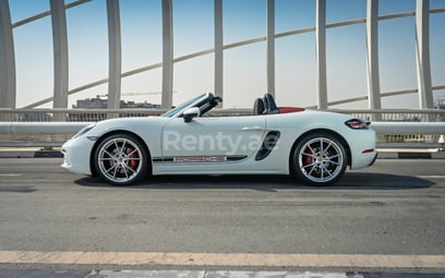 White Porsche Boxster 718 for rent in Dubai 2