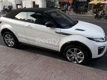 White Range Rover Evoque for rent in Abu-Dhabi 6