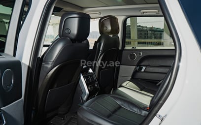 White Range Rover Sport for rent in Dubai 4