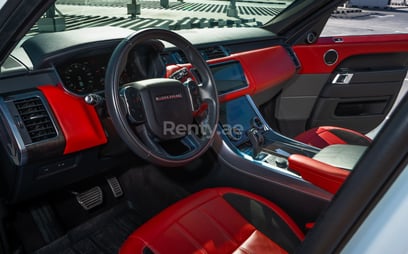 أبيض Range Rover Sport V8 للإيجار في Dubai 2