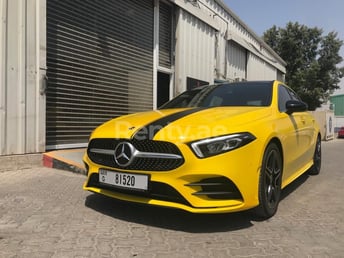 Amarillo Mercedes A250 en alquiler en Abu-Dhabi 0