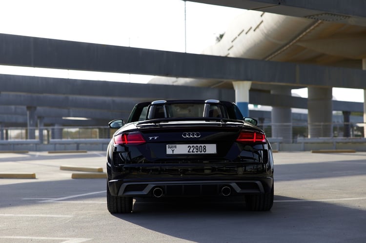 Black Audi TT for rent in Dubai 1