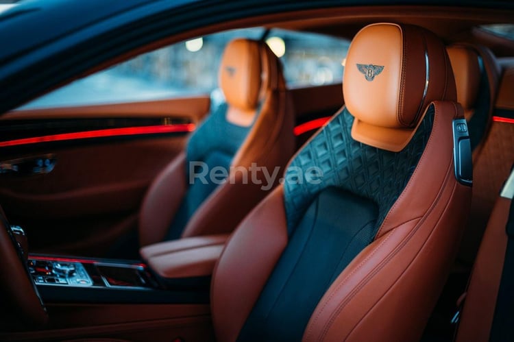 أسود Bentley Continental GT للإيجار في أبو ظبي 2