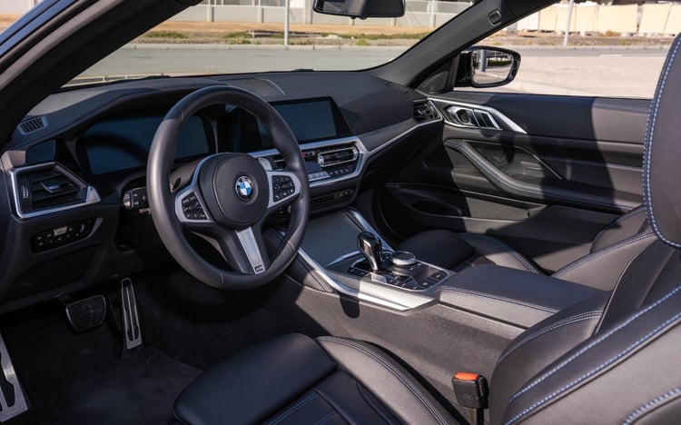 Black BMW 430i cabrio for rent in Dubai 5