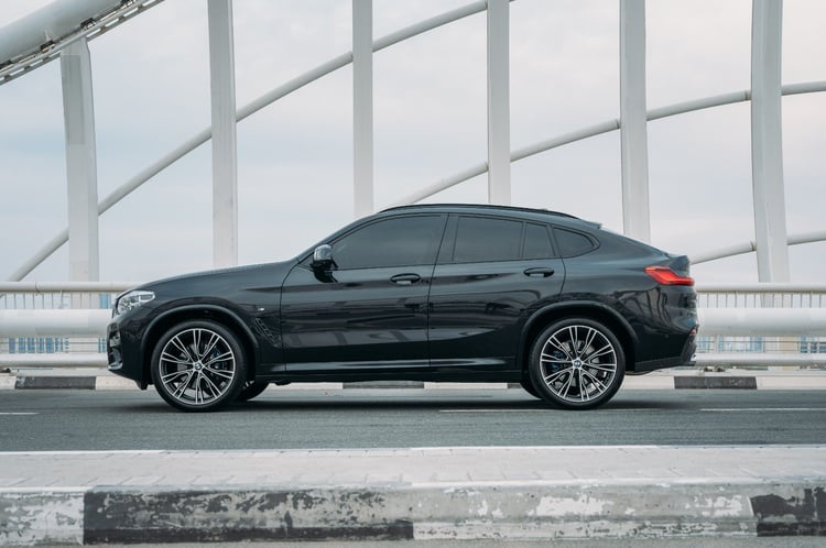 Black BMW X4 for rent in Abu-Dhabi 2