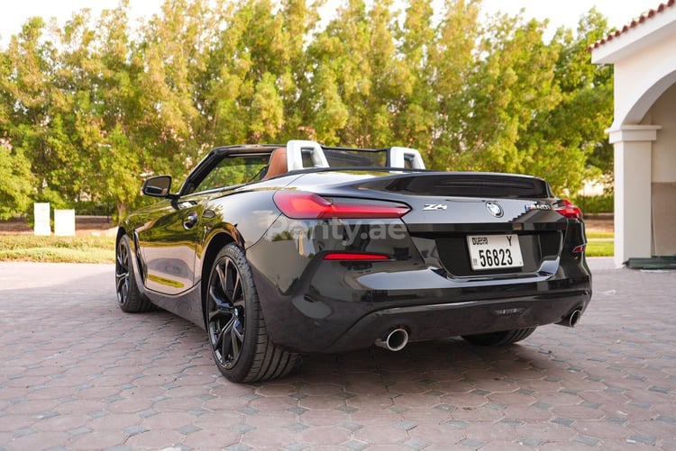 Black BMW Z4 for rent in Abu-Dhabi 4