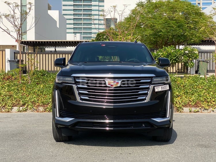 Noir Cadillac Escalade en location à Sharjah 0