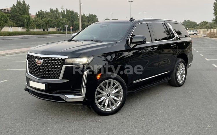 Schwarz ZZZ Cadillac Escalade zur Miete in Abu-Dhabi