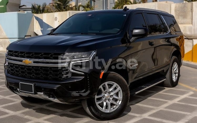 Noir Chevrolet Tahoe en location à Abu-Dhabi