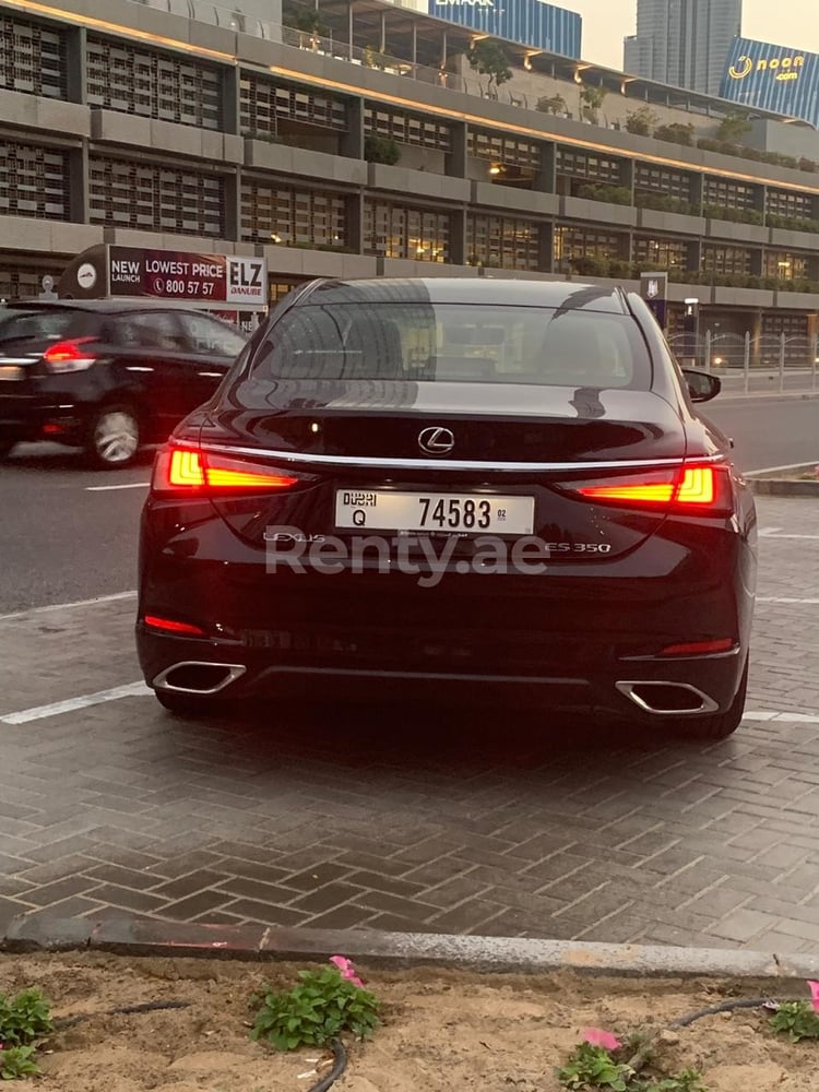 Black Lexus ES350 for rent in Dubai 2