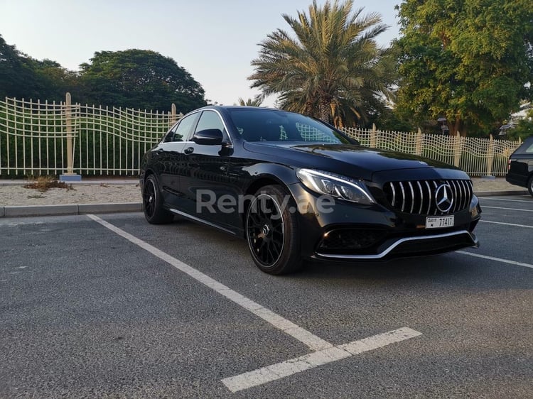 Black Mercedes C63 AMG specs for rent in Dubai 6