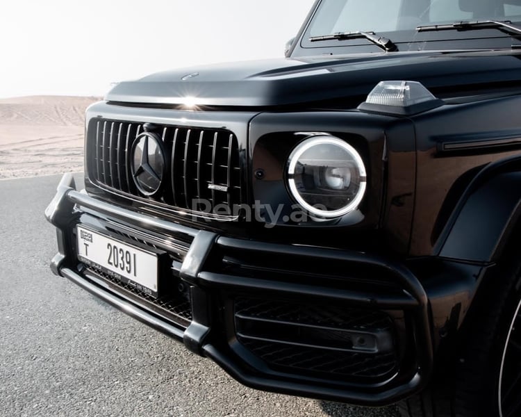 Schwarz Mercedes G63 AMG Black Edition zur Miete in Abu-Dhabi 1