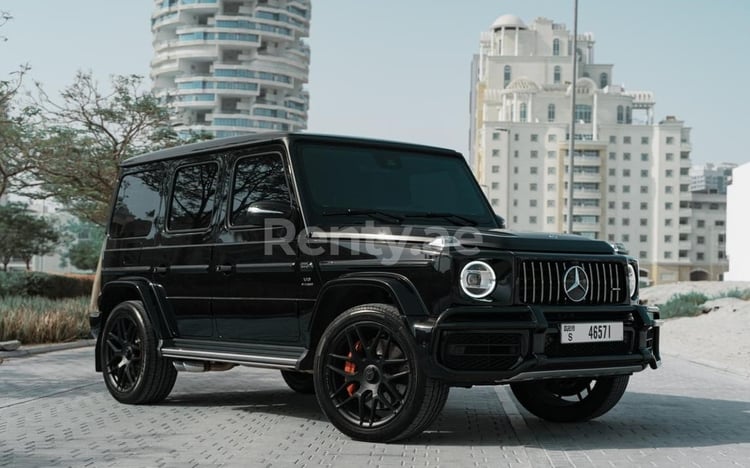 Noir Mercedes G63 AMG en location à Sharjah