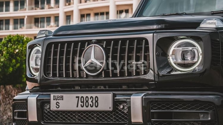 Black Mercedes G63 class for rent in Dubai 1