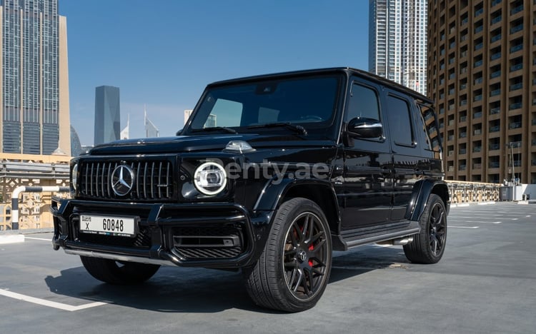 Noir Mercedes G63 AMG en location à Dubai