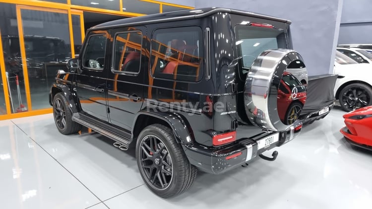 Black Mercedes G class for rent in Dubai 4