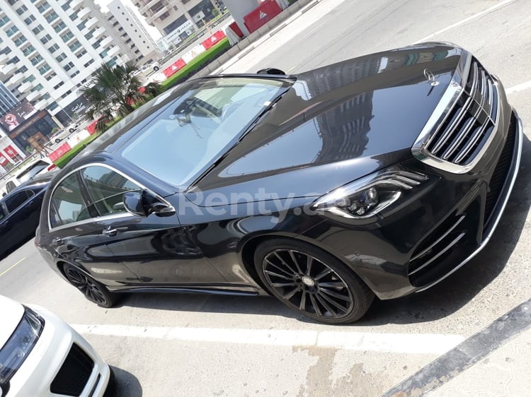 Black Mercedes S Class for rent in Abu-Dhabi 2