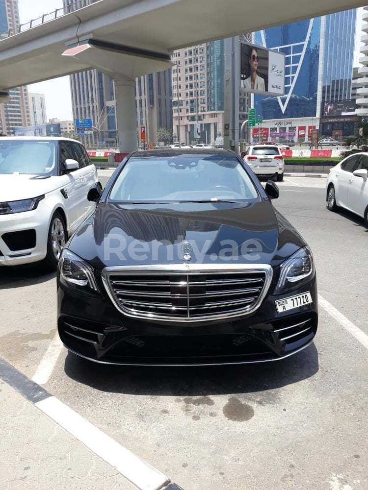 Black Mercedes S Class for rent in Abu-Dhabi 5