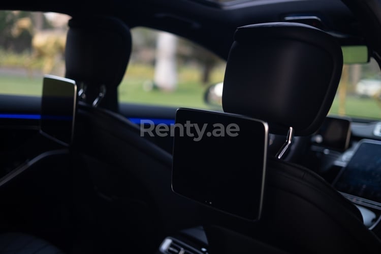 Black Mercedes S500 Class for rent in Sharjah 4