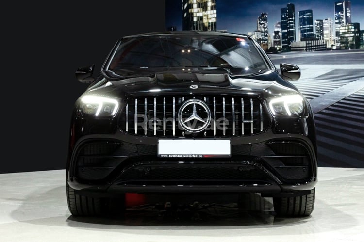 أسود New Mercedes GLE 63 للإيجار في أبو ظبي 0