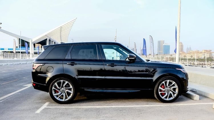 أسود Range Rover Sport Supercharged V8 للإيجار في أبو ظبي 1