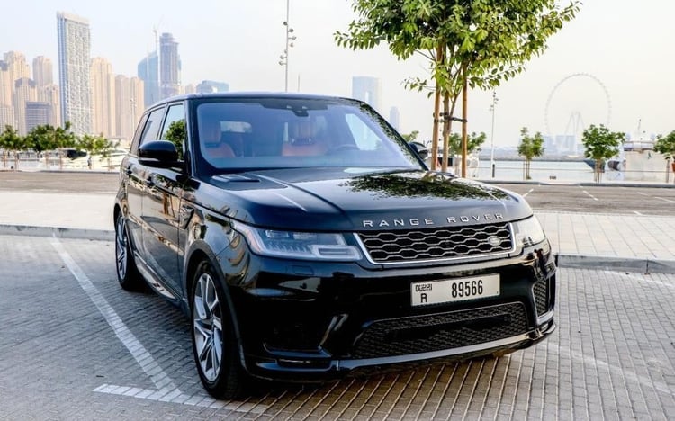 在迪拜租赁黑色 Range Rover Sport Supercharged V8