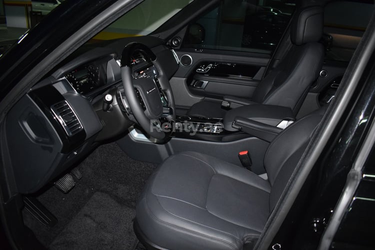 Black Range Rover Vogue SuperCharged for rent in Dubai 2