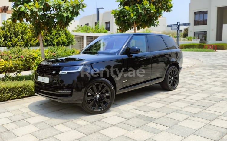 Schwarz Range Rover Vogue zur Miete in Abu-Dhabi