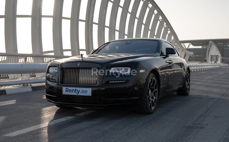 Noir Rolls Royce Wraith Black Badge en location à Dubai