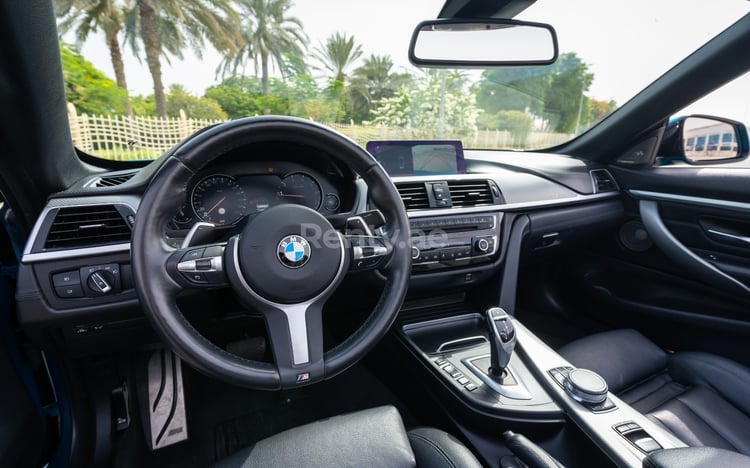 Blue BMW 430i  cabrio for rent in Abu-Dhabi 5