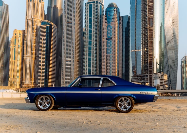 Bleue Chevrolet Nova en location à Sharjah 3