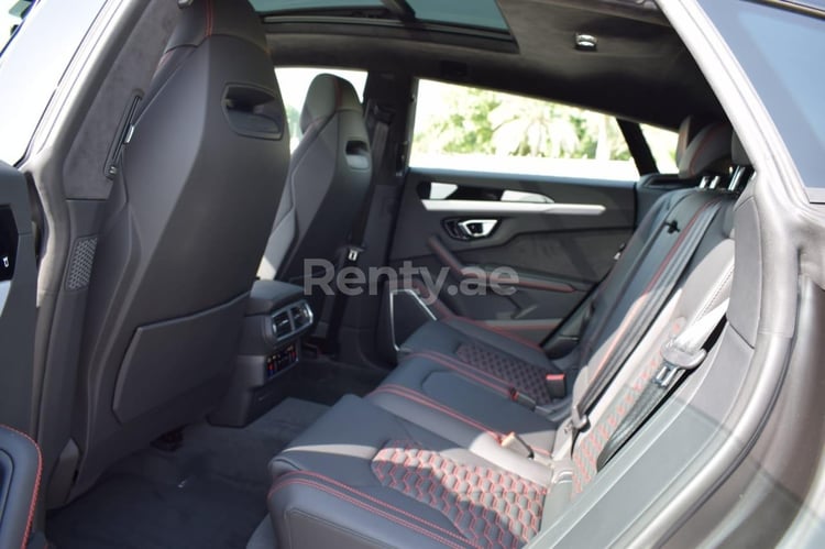 Black Lamborghini Urus for rent in Dubai 4