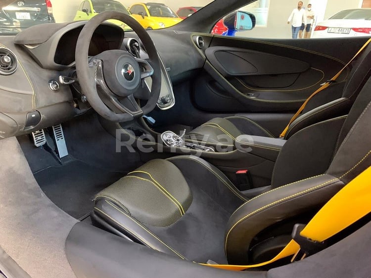 Dark Blue McLaren 570S for rent in Abu-Dhabi 2