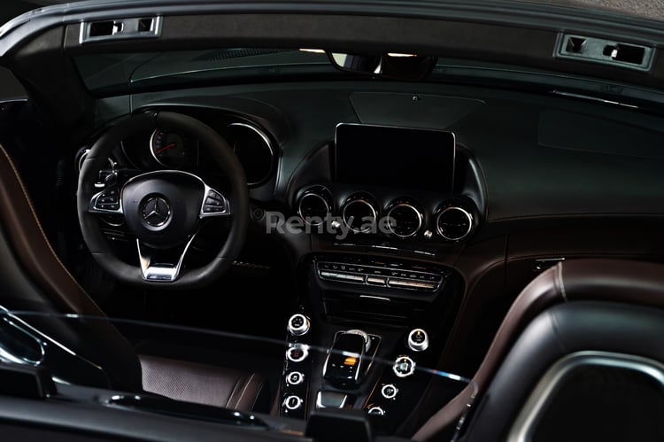 Dark Grey Mercedes GTC cabrio for rent in Abu-Dhabi 4