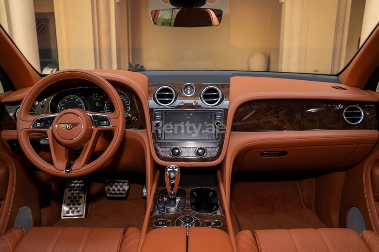 Gold Bentley Bentayga for rent in Abu-Dhabi 4