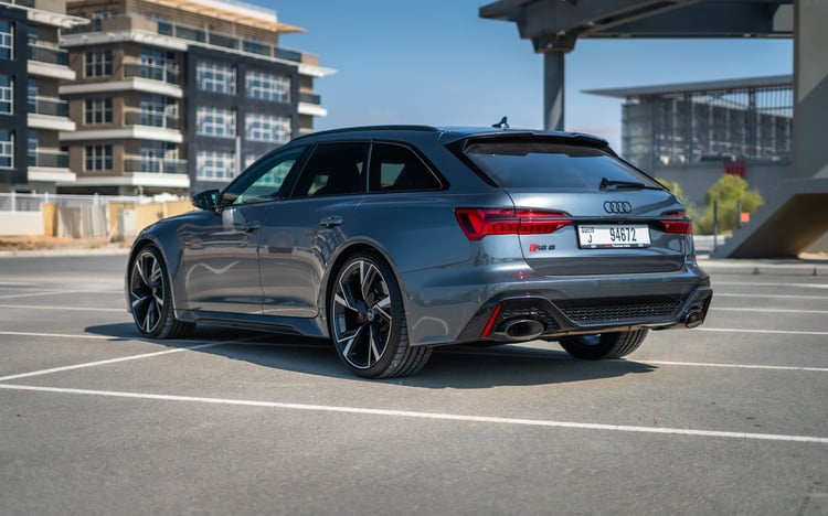 Grey Audi RS6 for rent in Abu-Dhabi 2