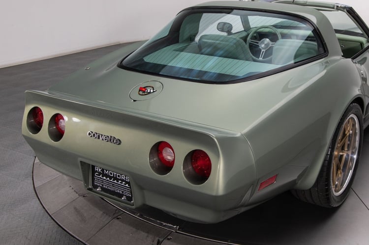 Grey Chevrolet Corvette for rent in Abu-Dhabi 4