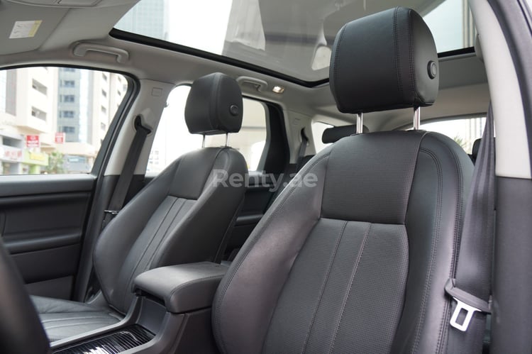 Grey Range Rover Discovery for rent in Abu-Dhabi 5